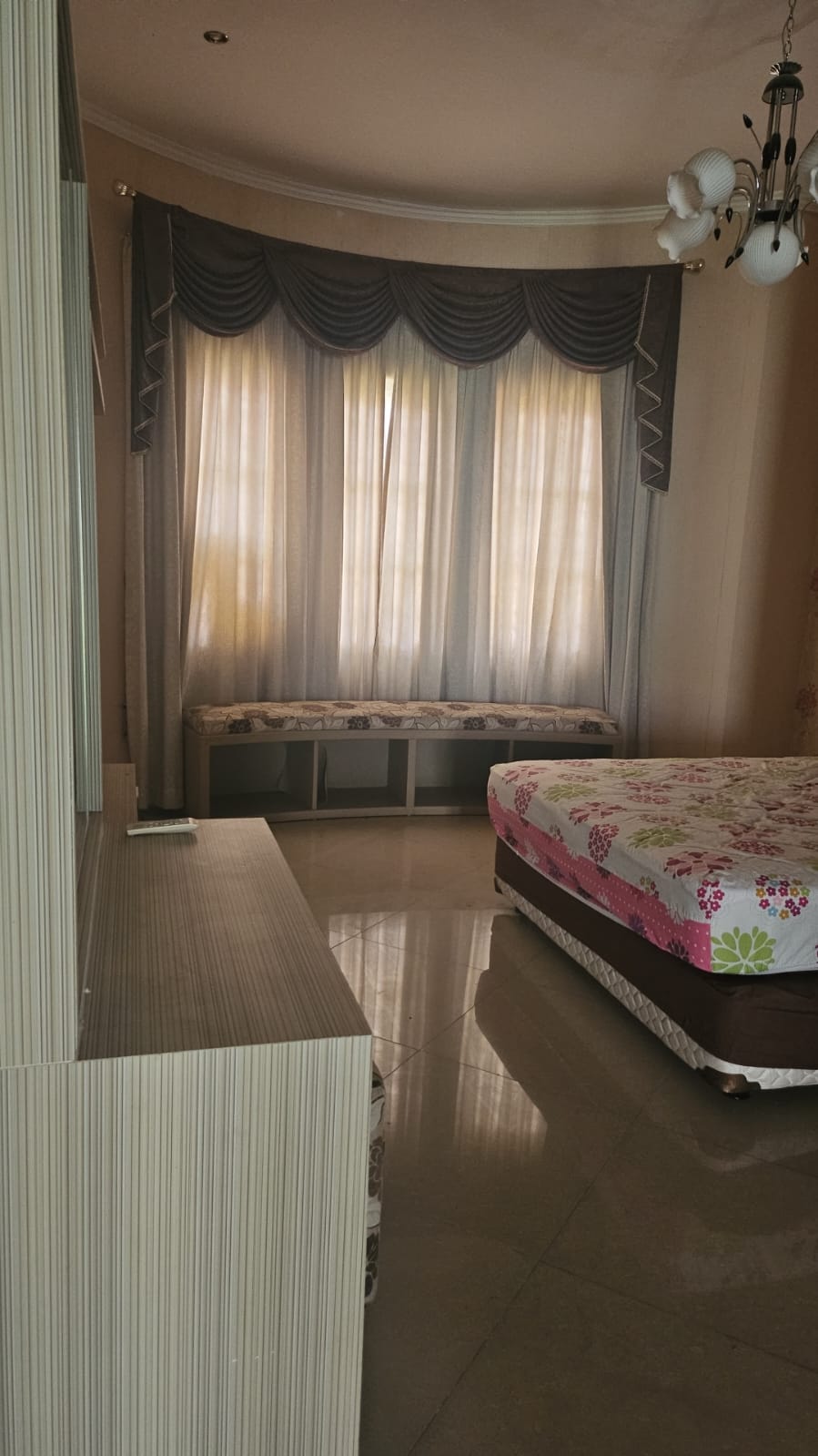 Rumah Disewakan di Cluster Taman Simpruk Lippo Cikarang